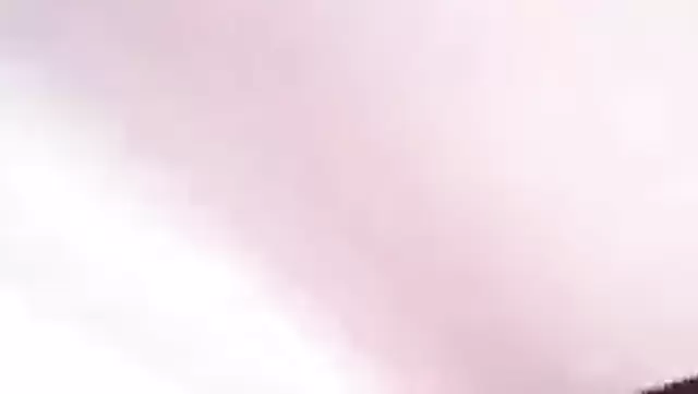 Özbek aşıklar ev yapımı video çekti.