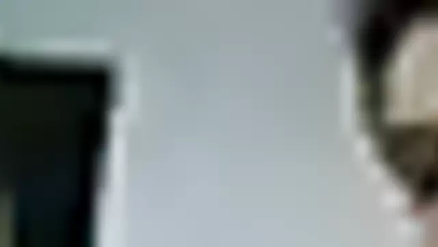 Özbek güzeli sikle oynamaktan büyük keyif alıyor.
